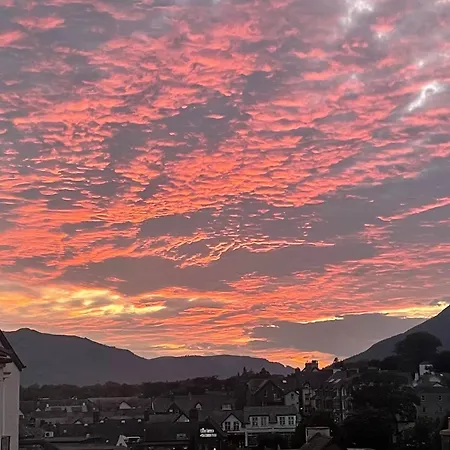 Town Centre Convenient For The Fells Casa de Férias